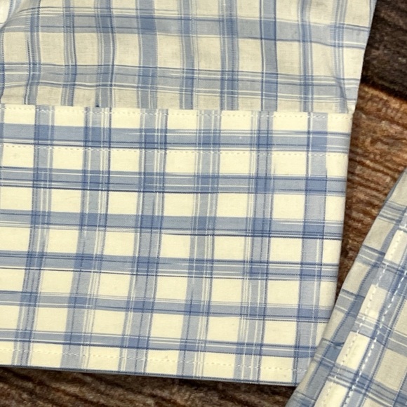 Hugo Boss Classic Checkered Blue Mens Dress Button Down Shirt - Picture 4 of 6